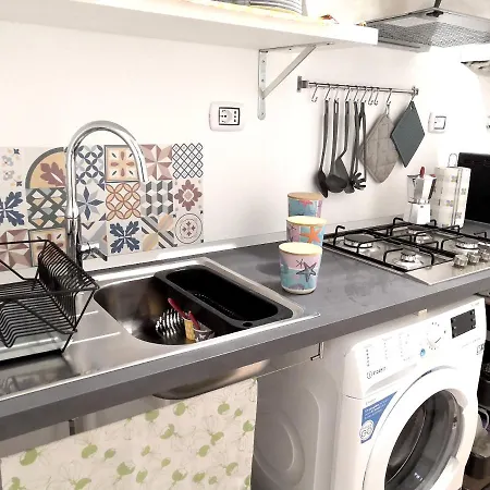 Lejlighed Charming In With Sea View - 55 Sqm Sanremo